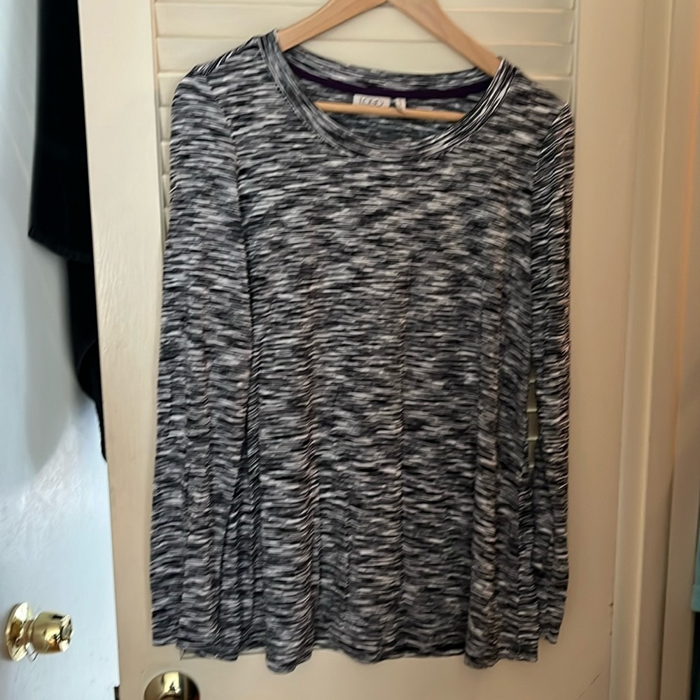 LOGO tunic back and white size M